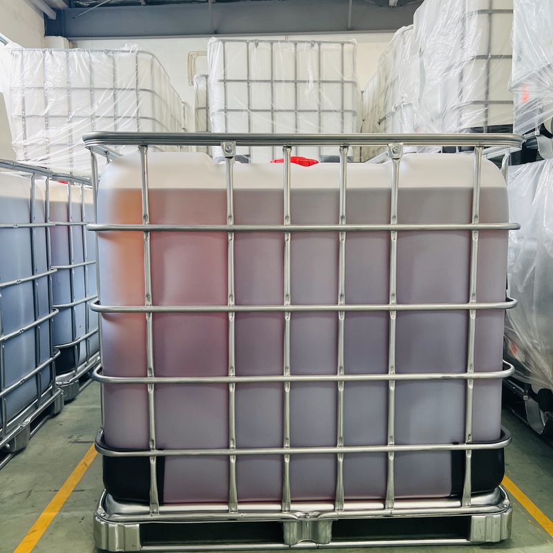 Кристально прозрачная жидкая эпоксидная смола для изоляционных компонентов электрооборудования 10-35 кВ с липкой жидкостью молочно-белого цвета