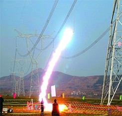 Устойчивость к расщеплению Эпоксидная смола Прозрачный жидкий отвердитель для трансформатора сухого типа 2